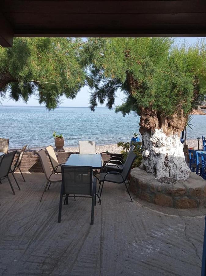 Beachfront Apartment Kato ซาครอส ภายนอก รูปภาพ