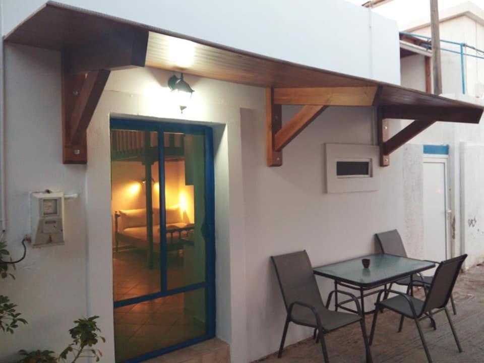 Beachfront Apartment Kato ซาครอส ภายนอก รูปภาพ